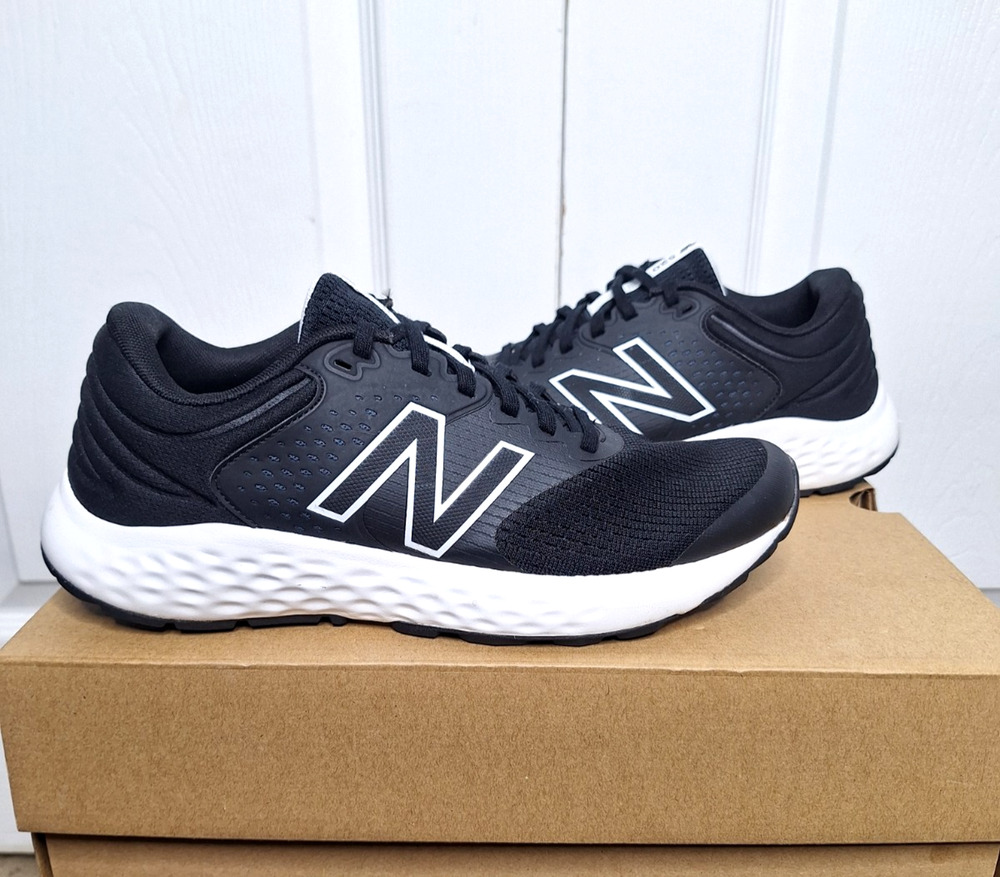 New Balance 520v7 Black White Running Shoes size 9 Women's